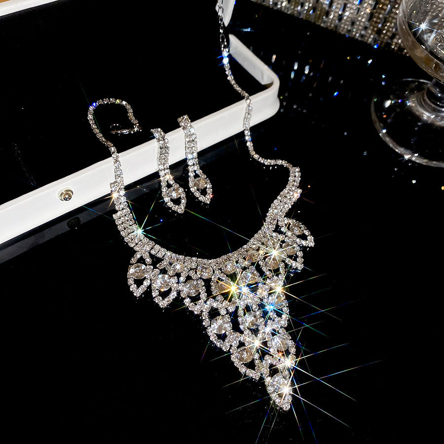 Women's Exquisite Clavicle Chain Light Luxury High-grade Earrings