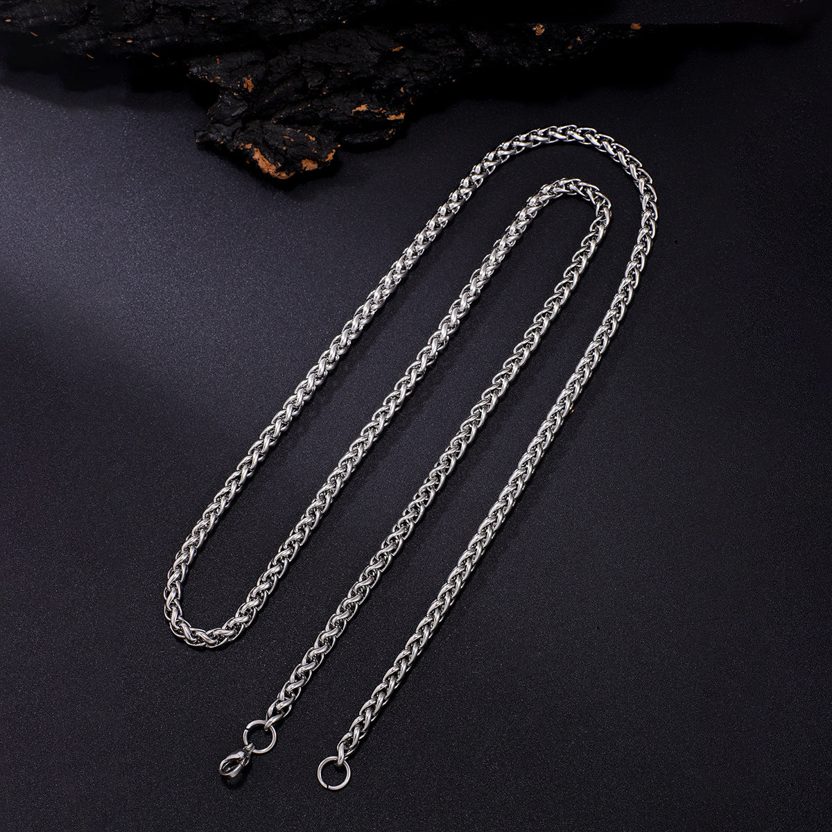 Men's Steel Embossed Cuban Link Chain Fashion Short Personality Street Necklace
