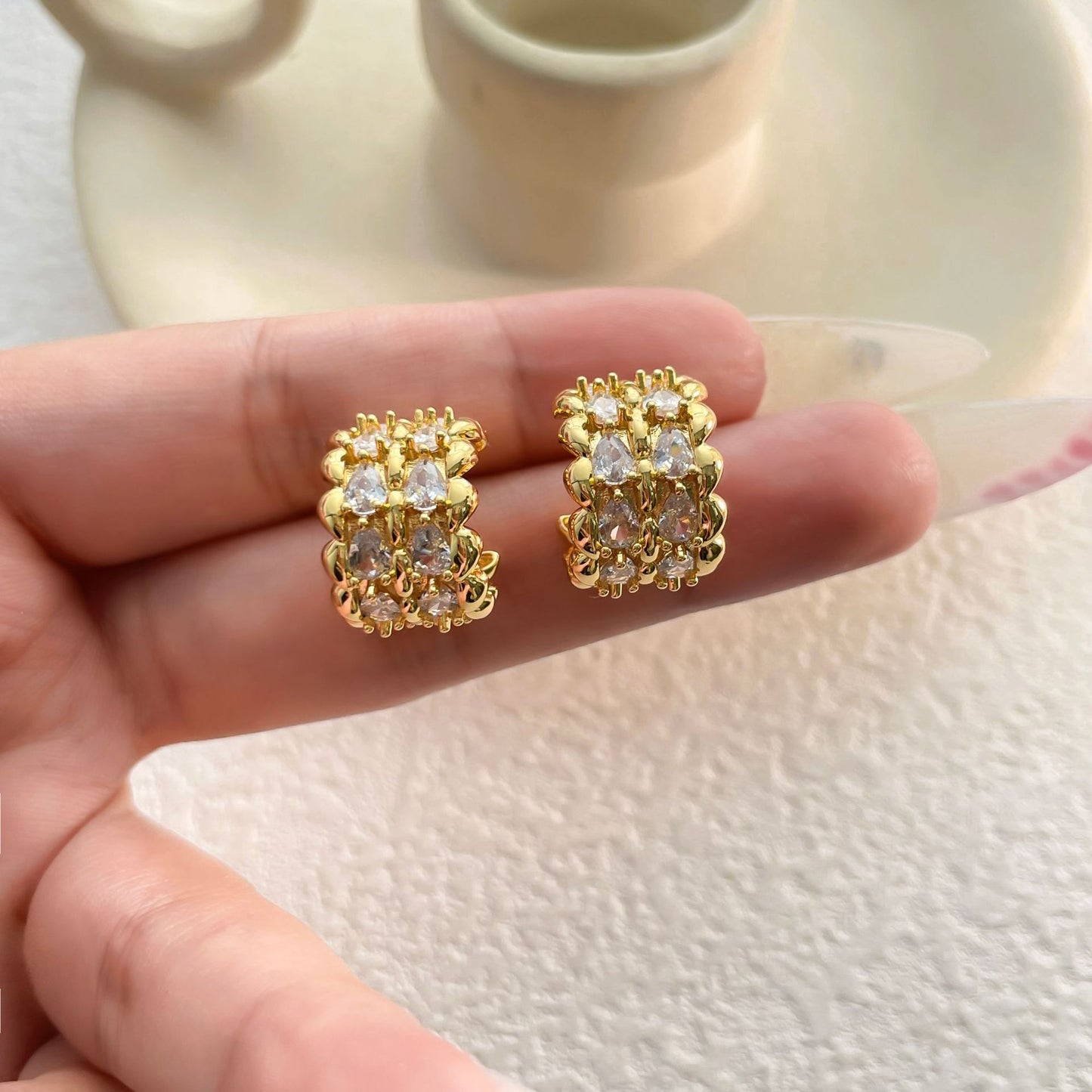 Retro High-grade Fashionable Versatile Elegant Trendy Stud Earrings