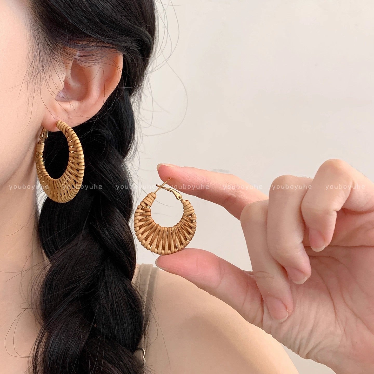 Women's Vintage Bamboo Special Interest Light Luxury High-grade High-key Dignified Vacation Earrings
