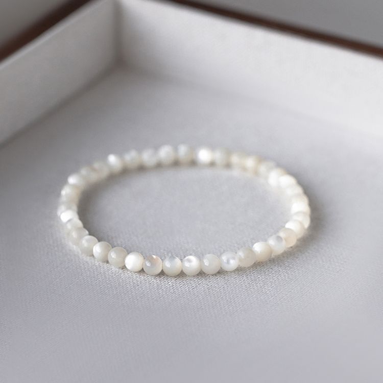 Women's White Dews Super Moisturizing Fresh Natural Shell Elastic Bracelets