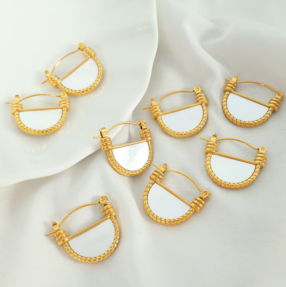French Design Retro Thick Cut White Shell Jewelry Set