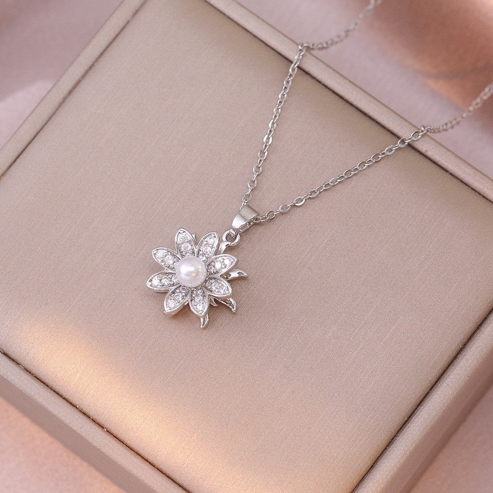 Women's Colorful Flower Titanium Steel Clavicle Chain Necklace