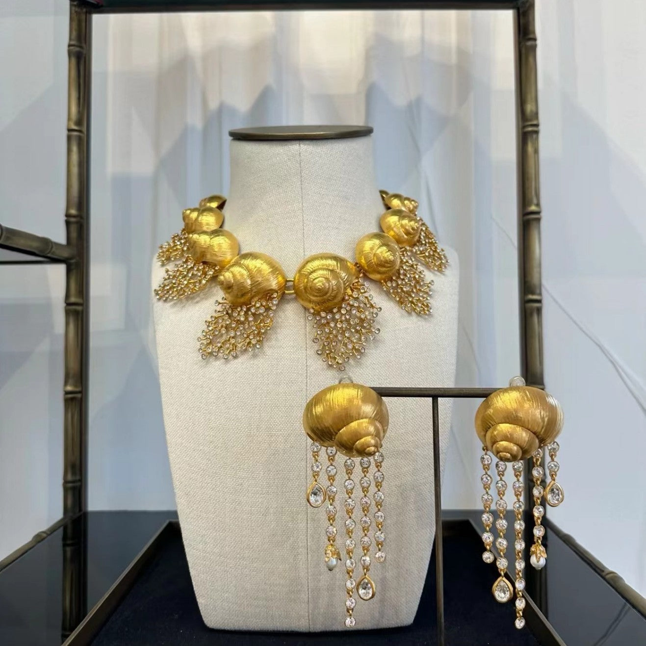 Advanced Model Style Snails Modeling Brass Necklace