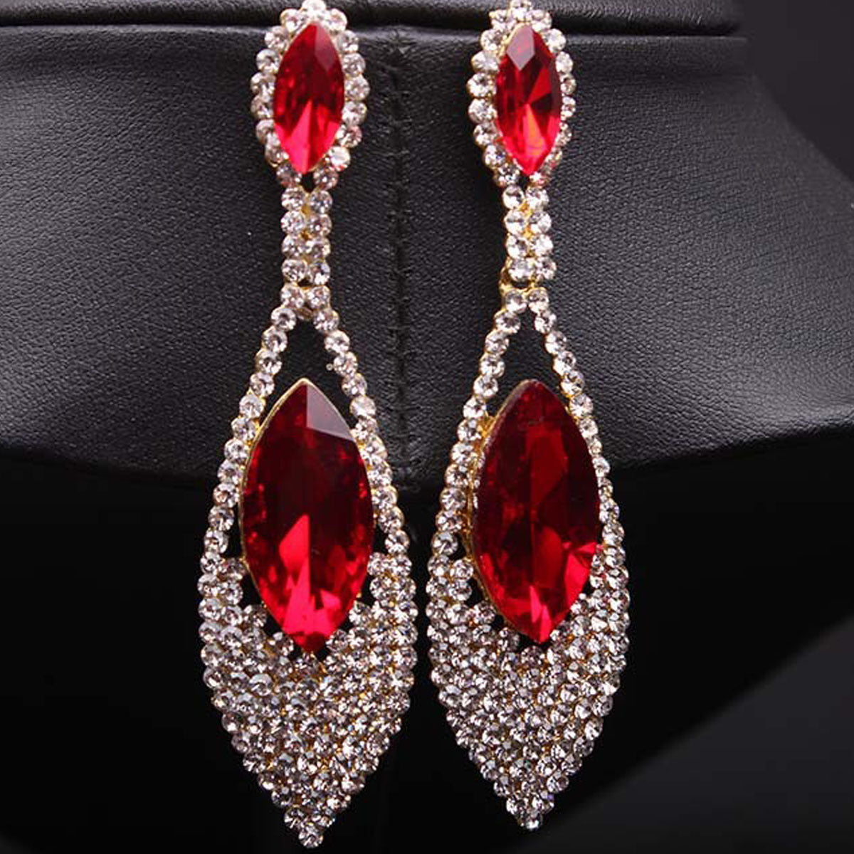 Exaggerated Glittering Crystal Gem Female Bride Earrings