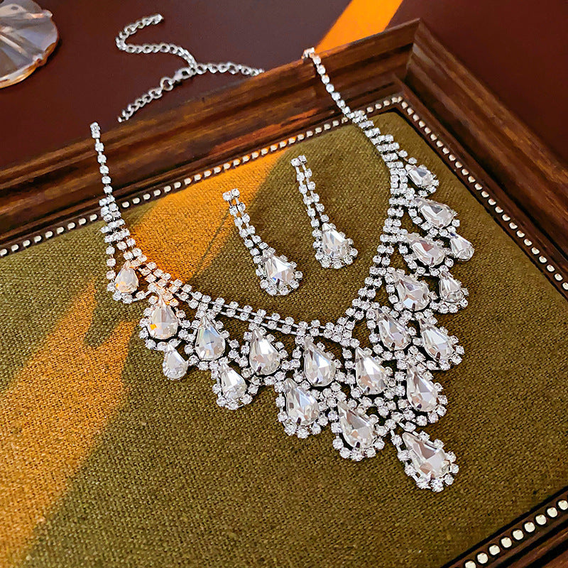 Diamond Geometric Suite Light Luxury Clavicle Jewelry Set