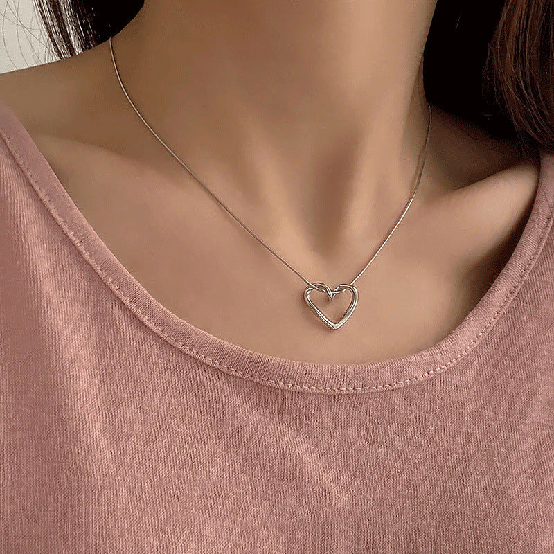 Luxury Minority Hollow Heart Female Korean Necklaces