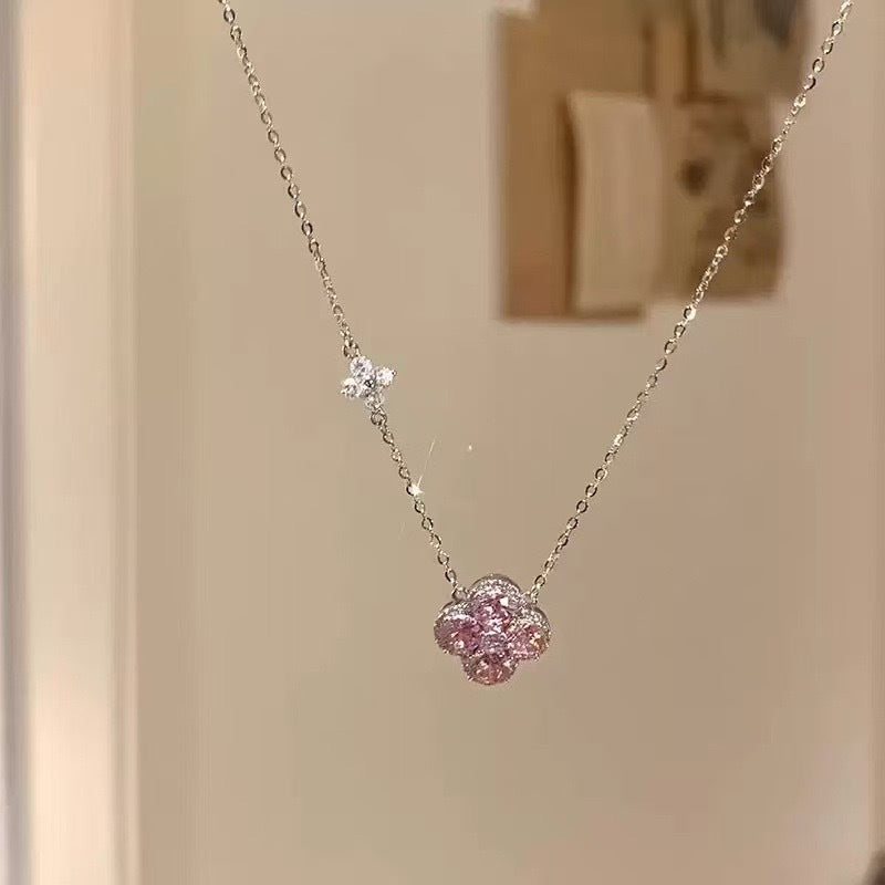 Lucky Clover For Light Luxury With Niche Stylish Necklaces