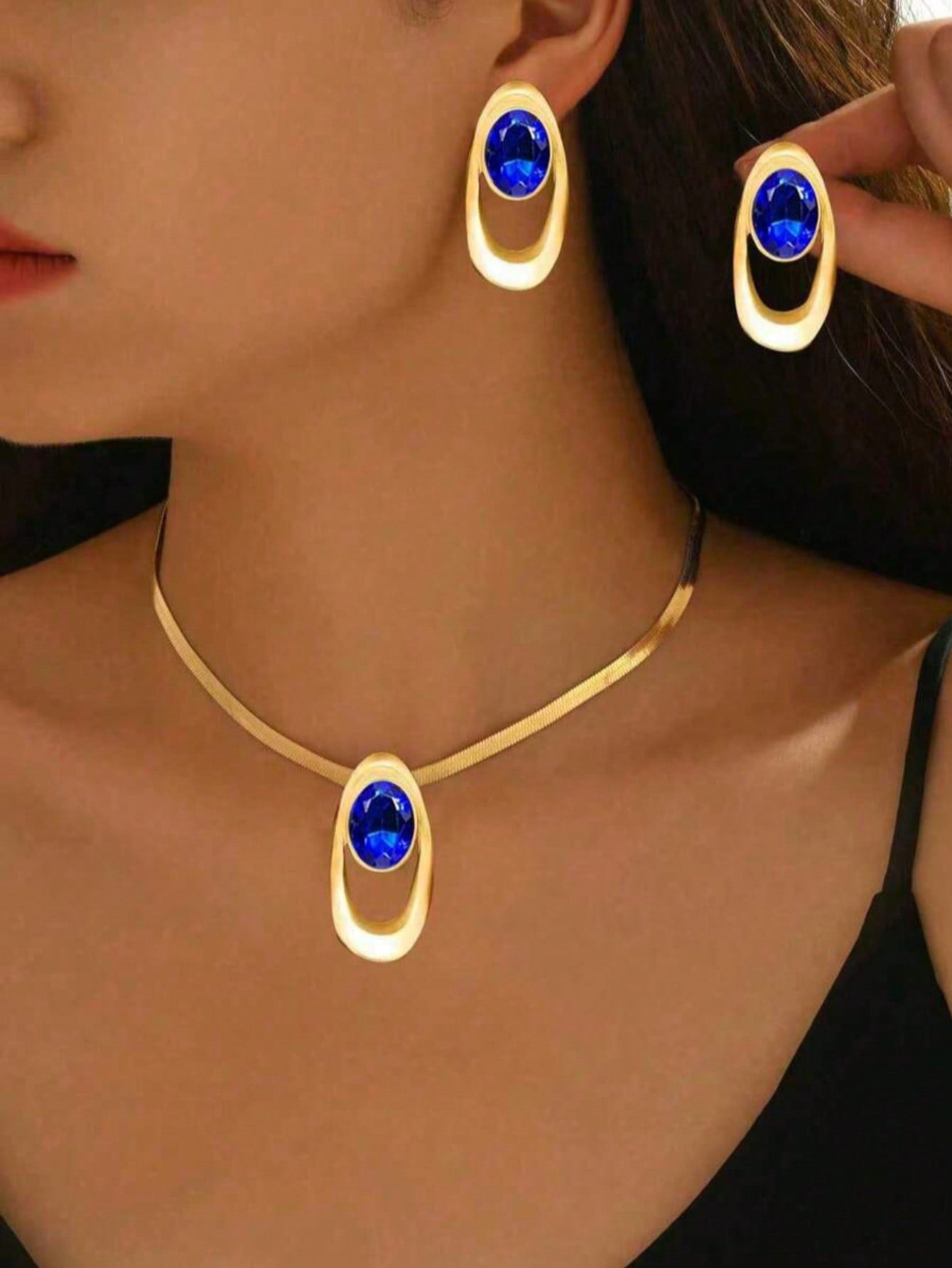 Durable Women's Niche Glossy Design Long Jewelry Set