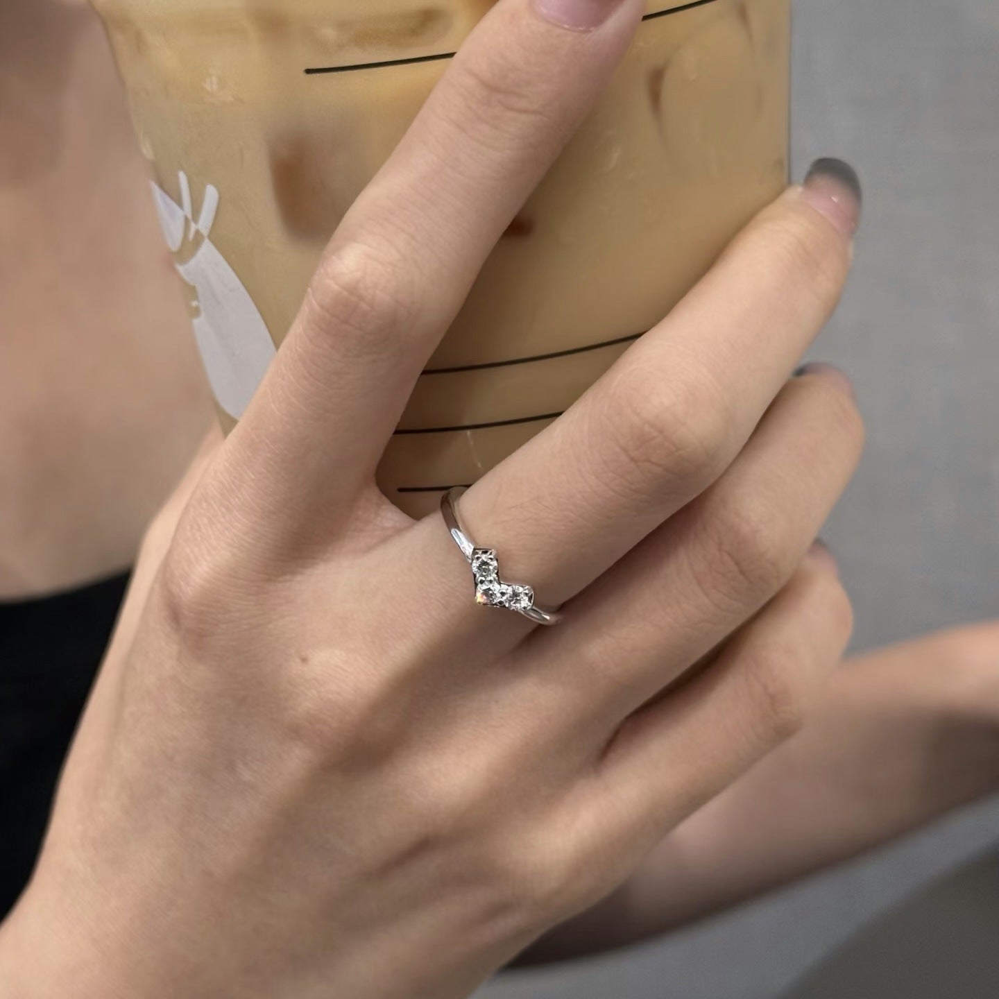 Women's Ancient Style Full Diamond Small Love Heart-shaped Light Luxury High Rings