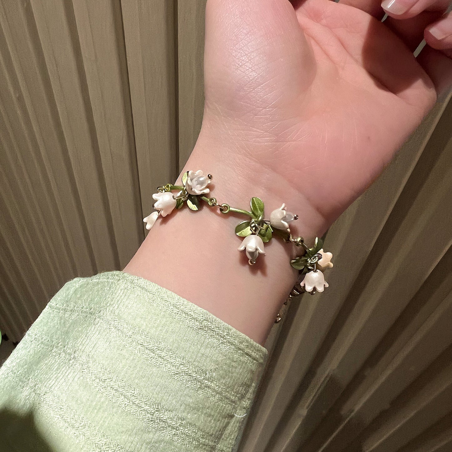 White Lily Pearl Super Mori Spring Necklaces