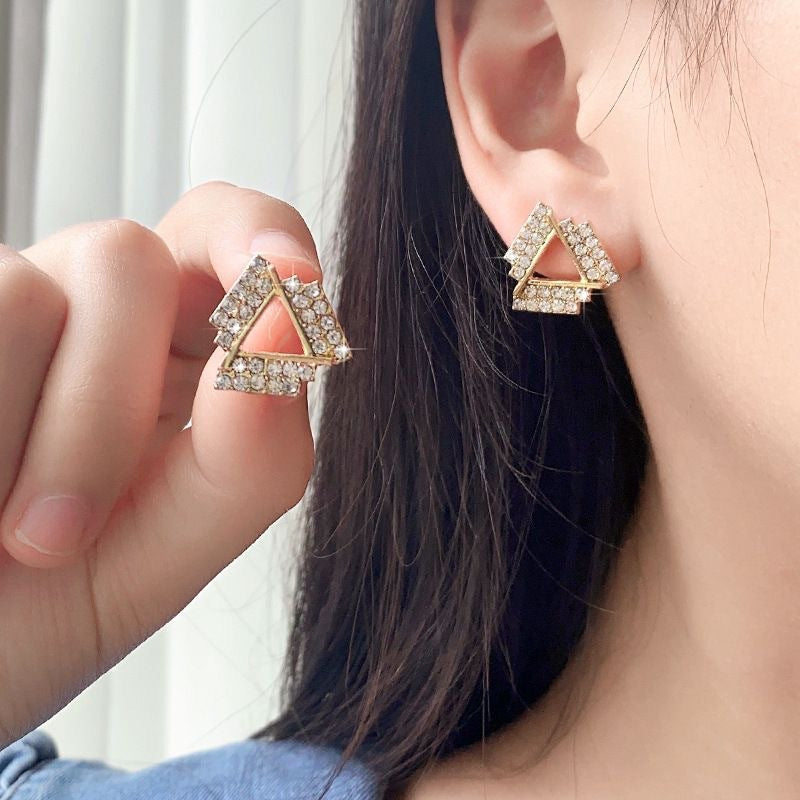 High-grade Light Luxury Rhinestone Fashionable Temperamental Triangle Stud Earrings