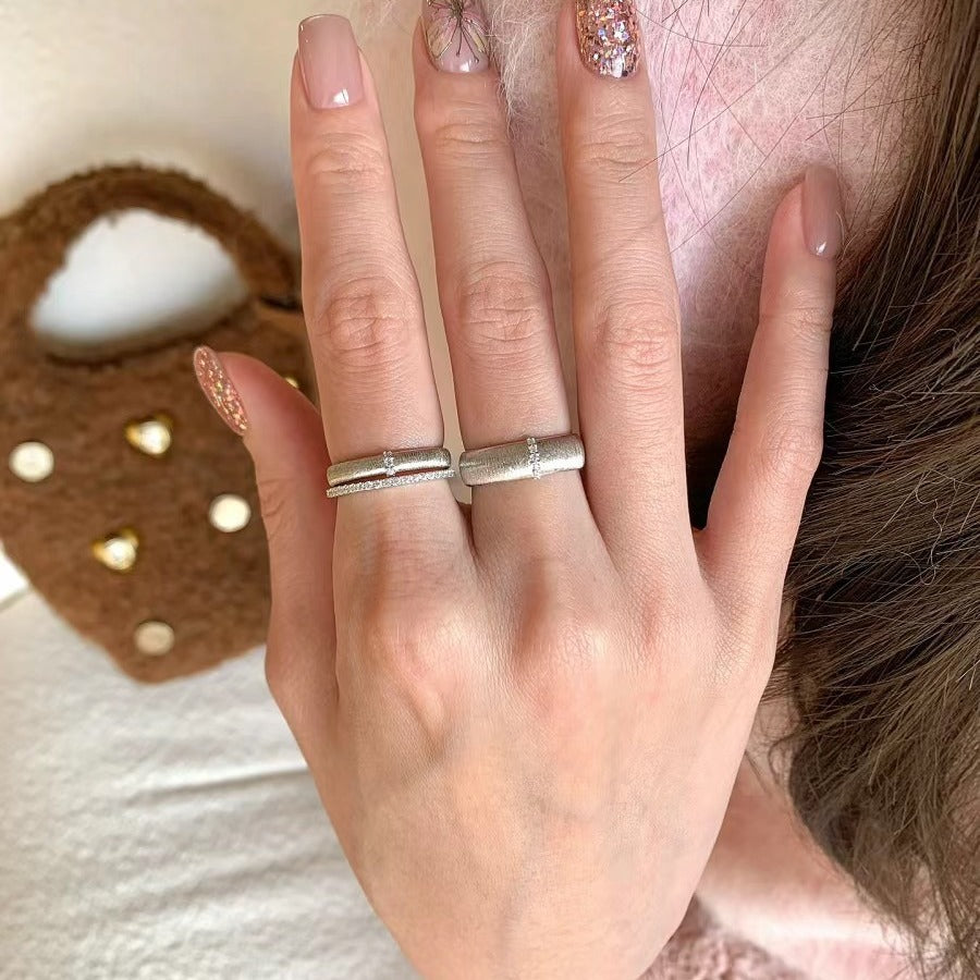 French Entry Lux Sier Retro Brushed Italian Ring