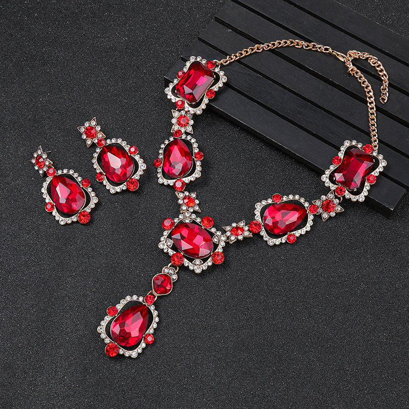 Profile Retro Oversized Personality Fashion Short Female Alloy Jewelry Set