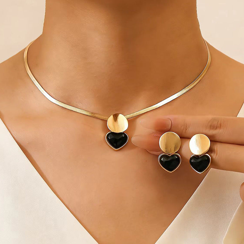 Love Heart Suite Niche Design Clavicle Chain Commute Jewelry Set