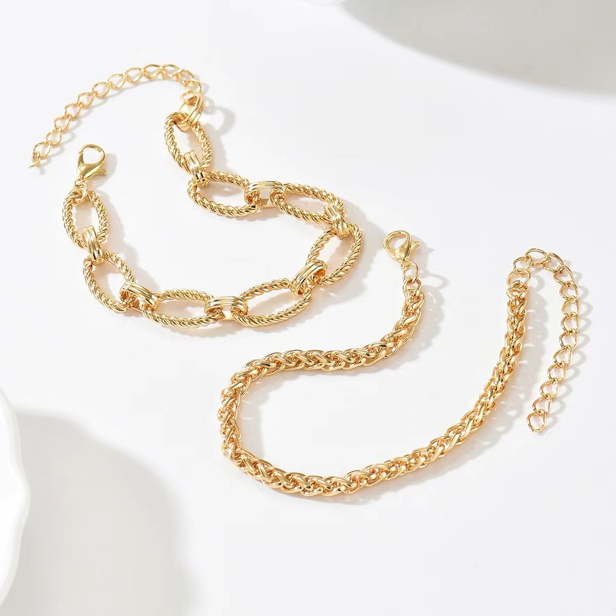 Women's Style Iron Alloy Hemp Flowers Chain Affordable Luxury Fashion Bracelets