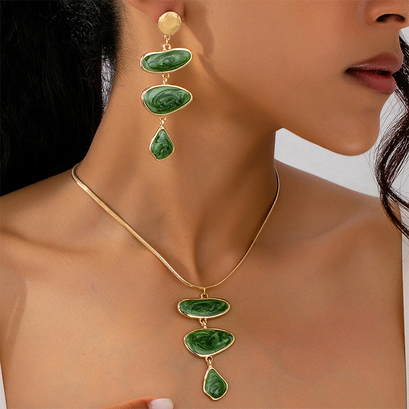 Women's Fashion Elegant Geometric Enamel Glaze Suit Suitable For The Dinner Jewelry Set