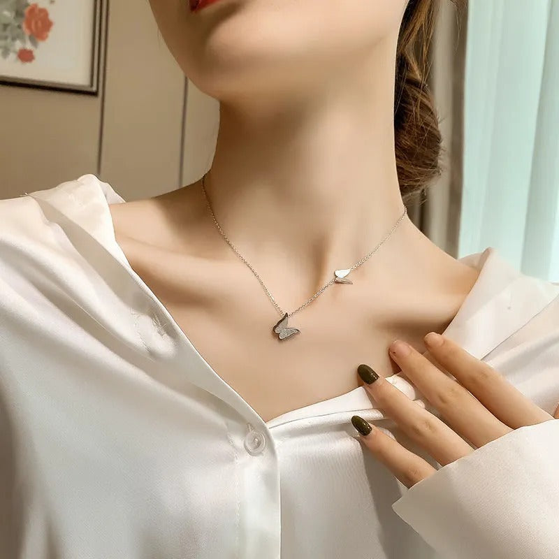 Female Clavicle Chain Fashionable Rose Gold Necklaces