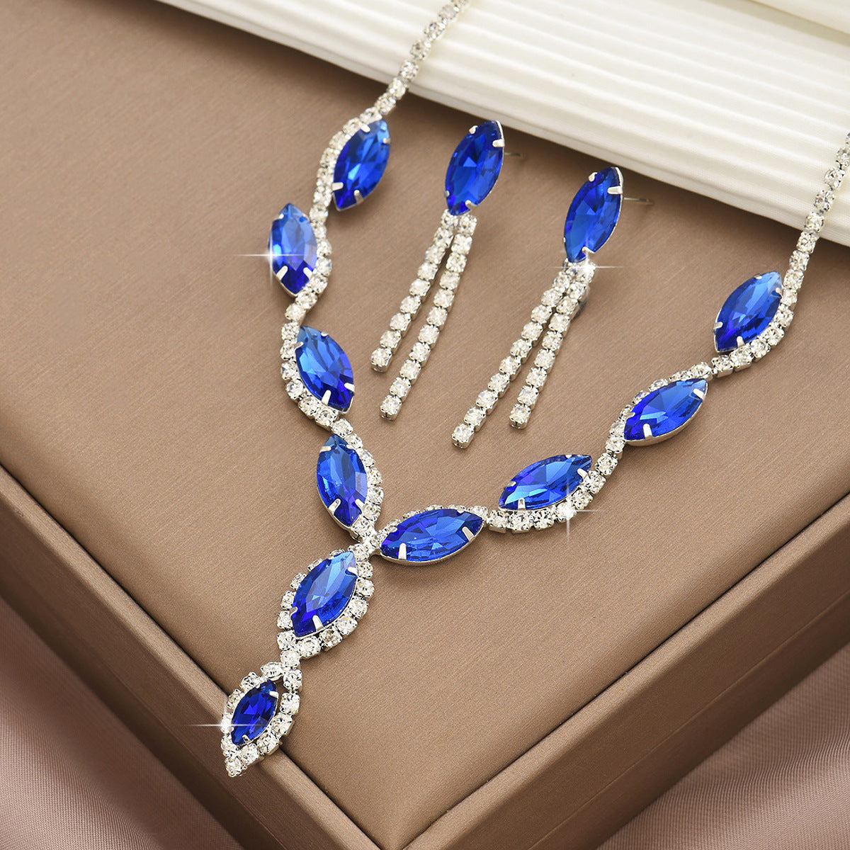 Full Diamond Rhinestone Two-piece Banquet Dress Jewelry Set