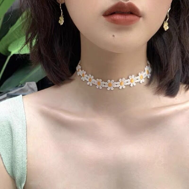 Women's Chain Black Clavicle Simple Sexy Exaggerated Necklaces