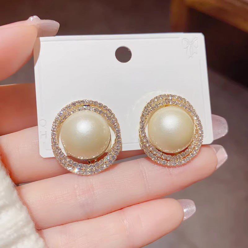 Women's Gold Rhinestone Large Pearl Light Luxury Temperament Stud Earrings
