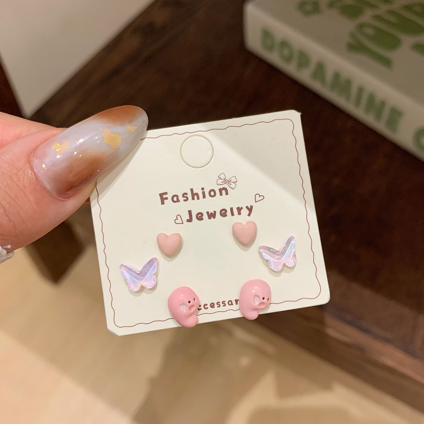 Women's Cartoon Cute Flowers Loves Cats Three-piece Stud Earrings