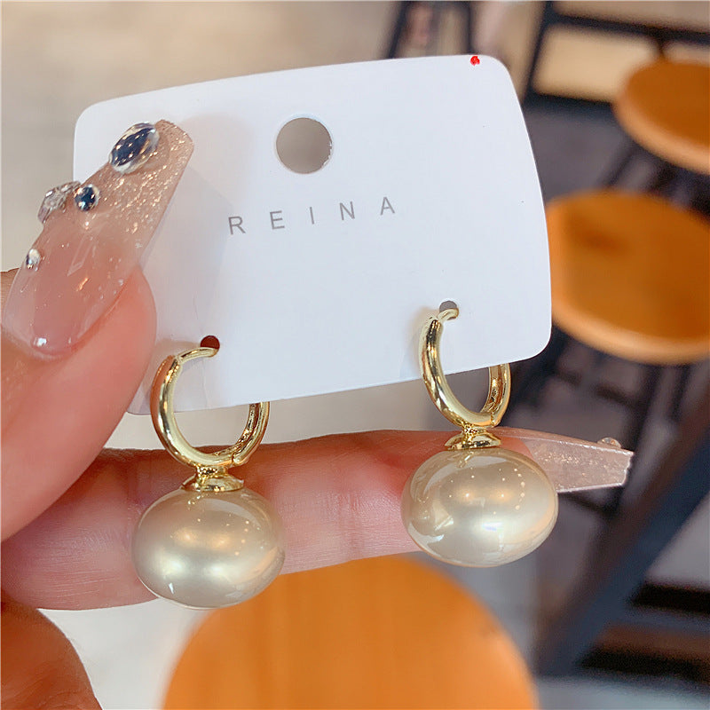 Women's Light Luxury Pearl Ear Clip French Minority High-grade Stud Earrings