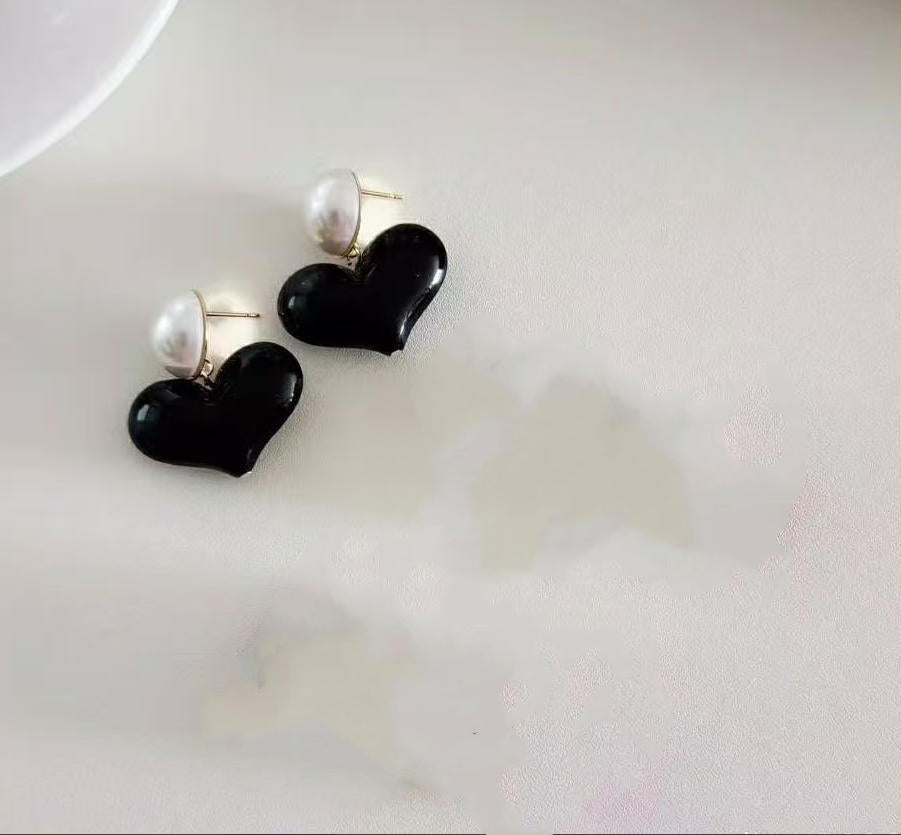 Women's Wine Red Retro Style Ear Clip Without Pierced Elegant Earrings