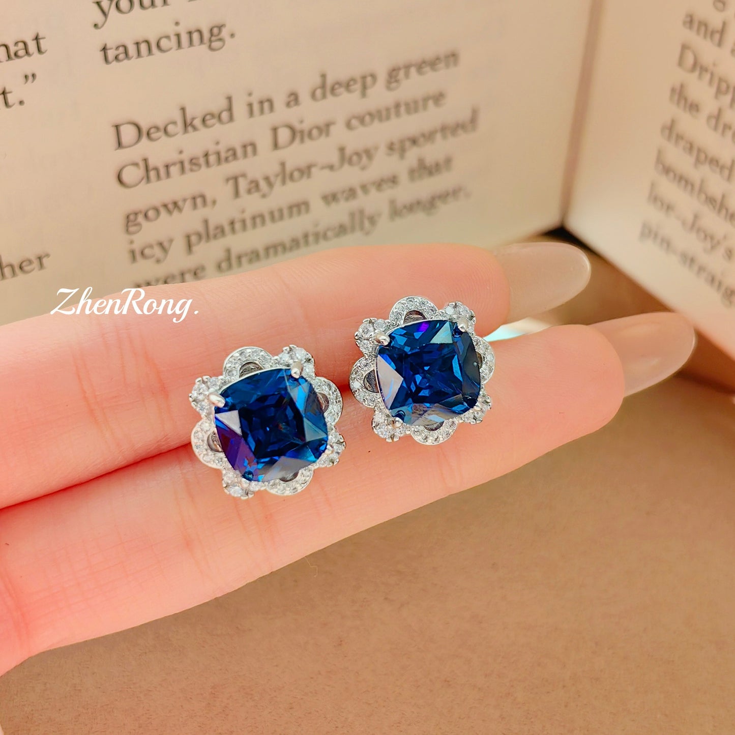 Women's Gems Brooch Pink Diamond Sapphire Three-piece Fashionable Necklaces