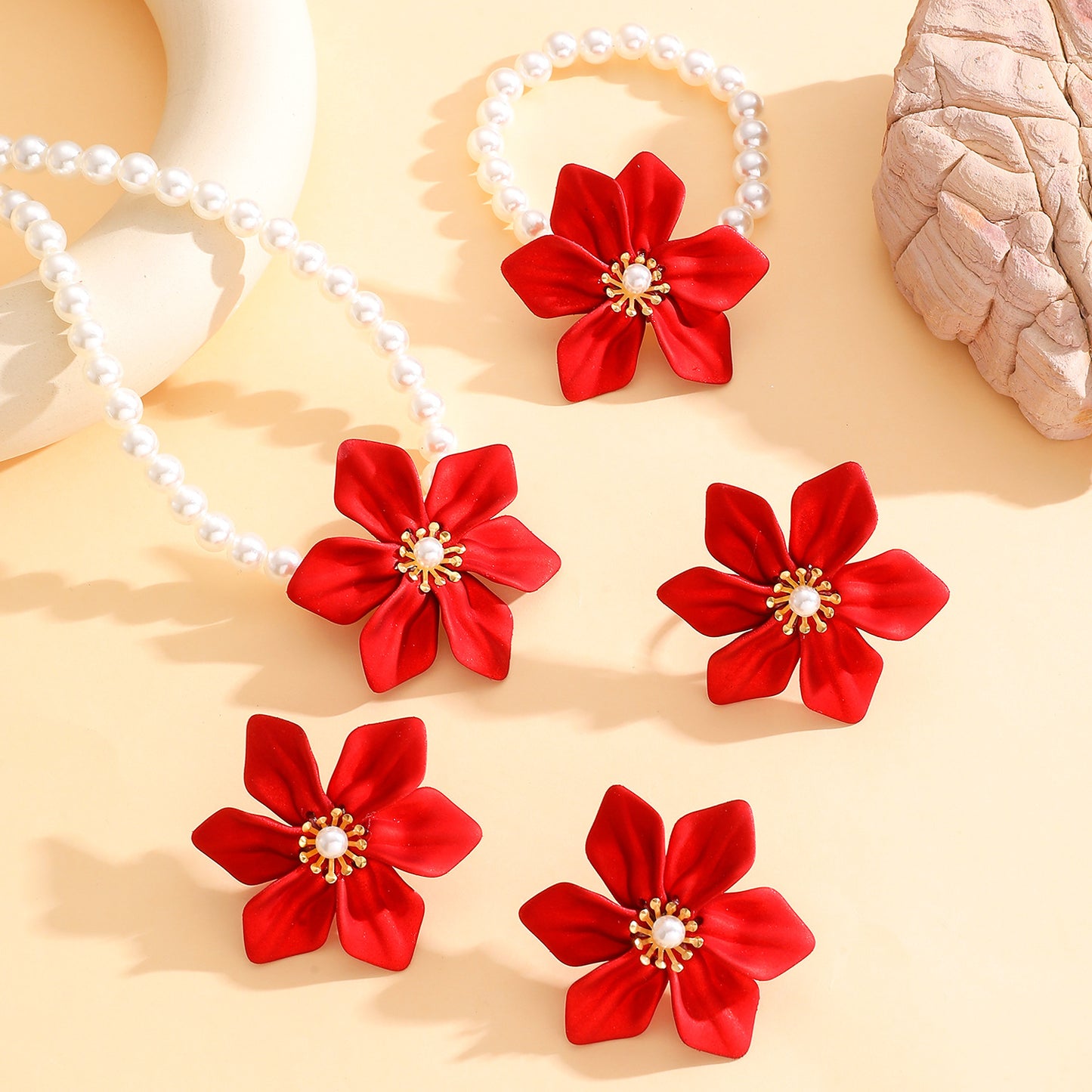 Fashionable Elegant High Sense Of Imitation Pearl Necklaces