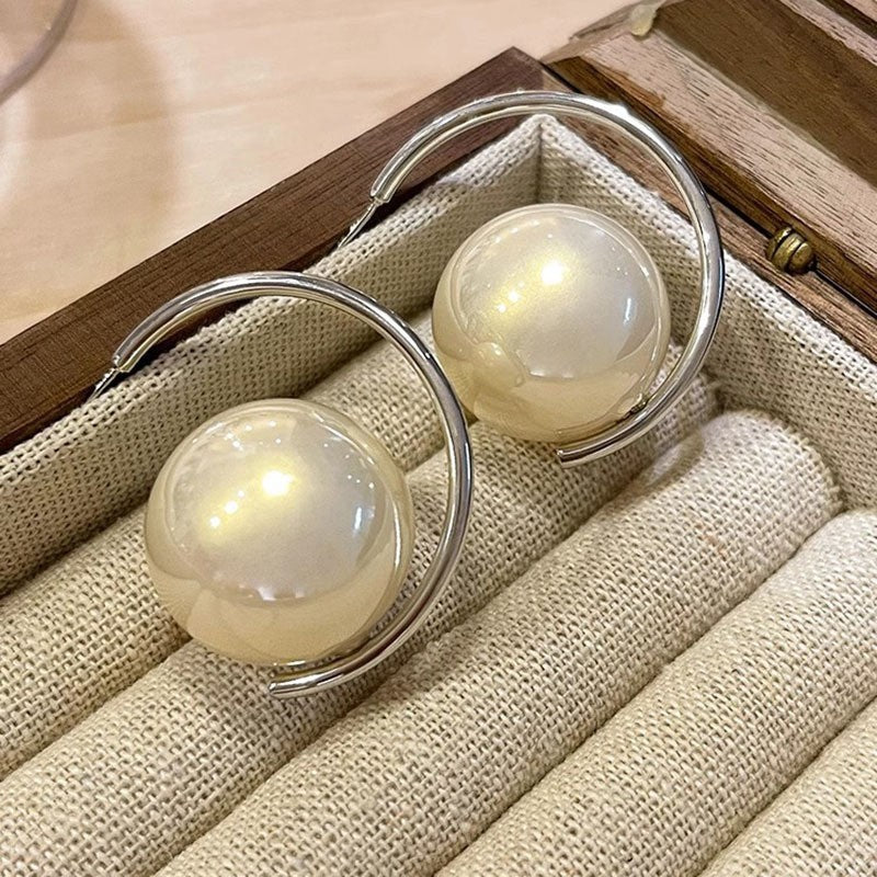 Women's River Fashionable Temperament Large Pearl Niche Earrings