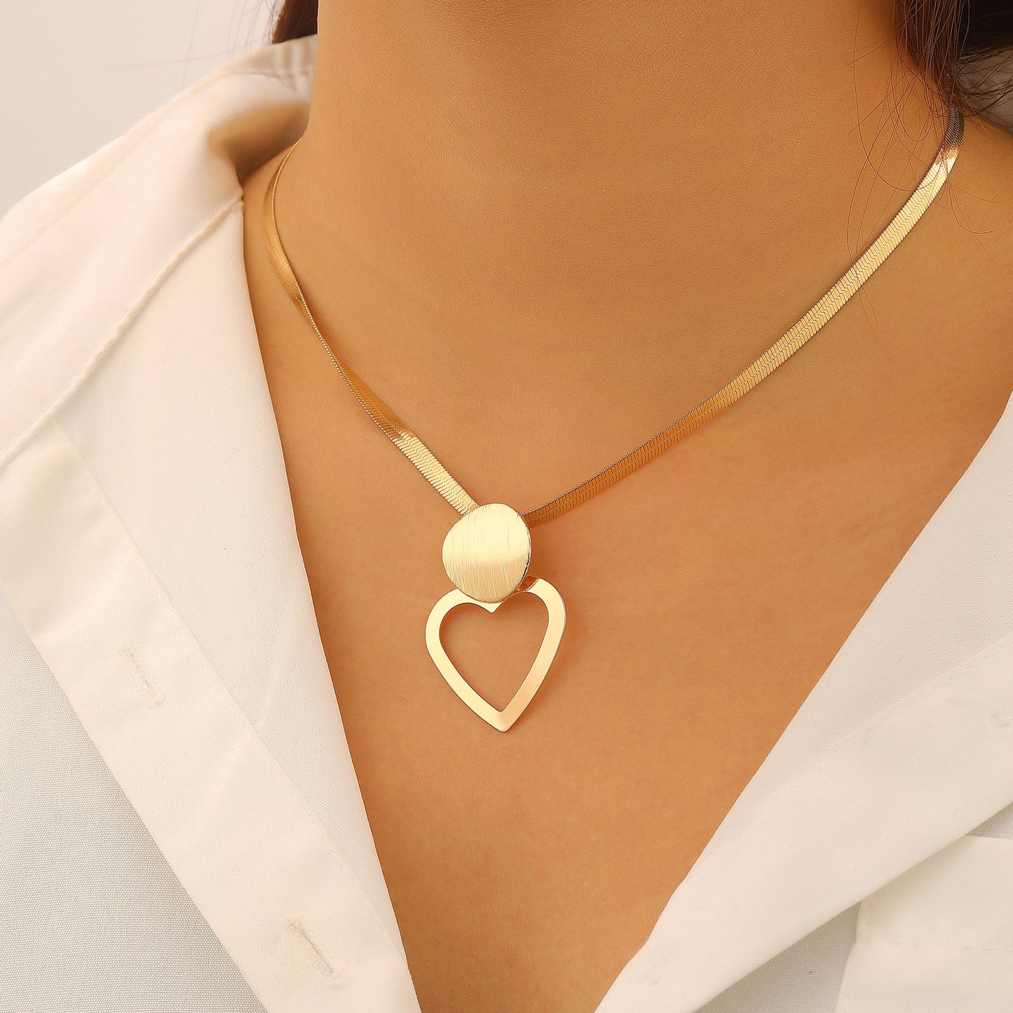 Women's Elegant Geometric Heart Ear French Retro Jewelry Set