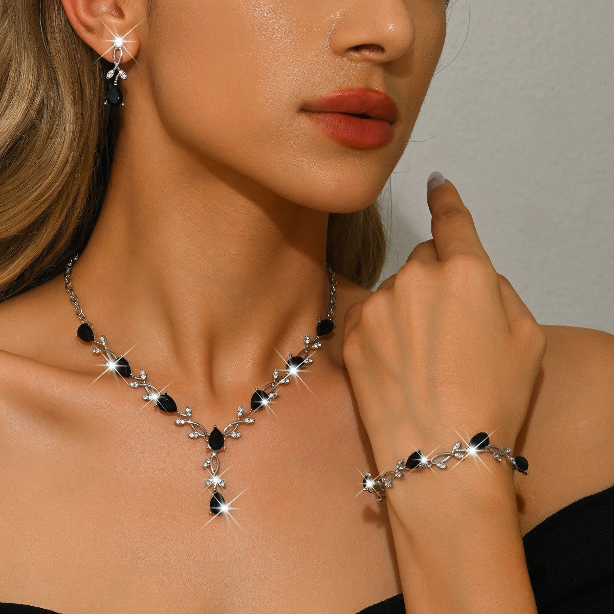 Women's Bridal Crystal Two-piece Wedding Dress Jewelry Set