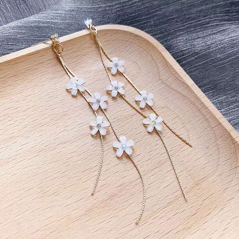 Women's Exquisite Versatile Simple Geometric High-grade Petite Trendy Retro Rings