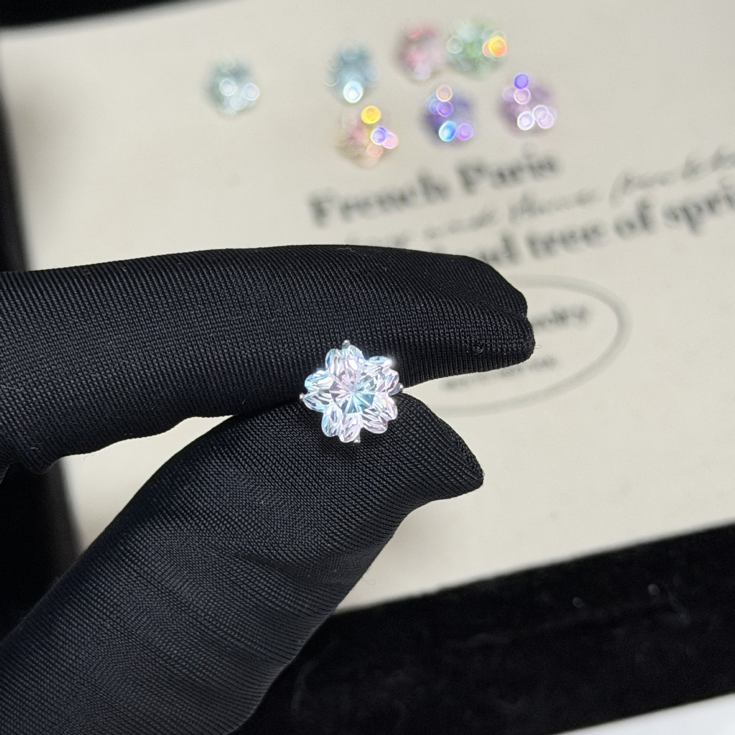 Blossom Cut Gradient Zircon Flat Sweet Design Titanium Steel Ear Stud Earrings