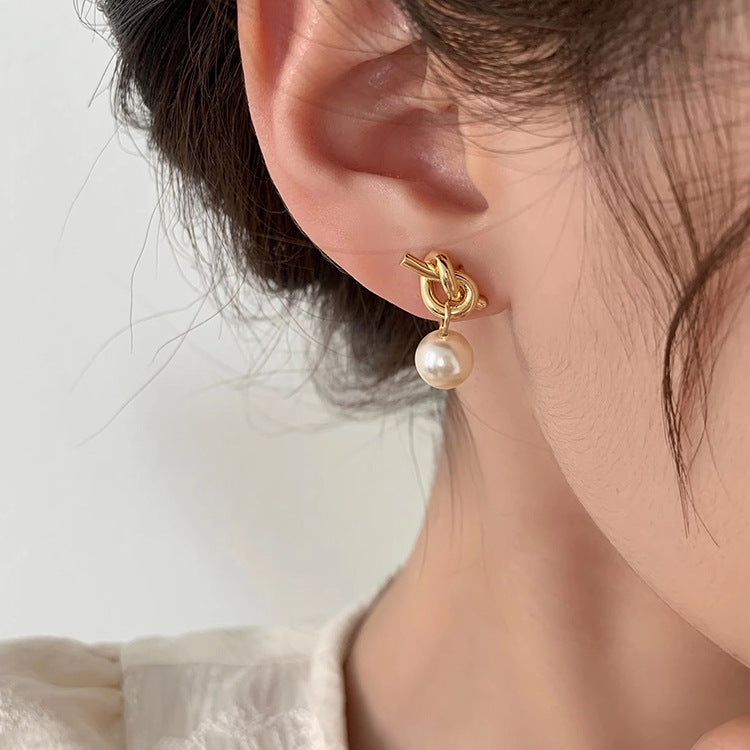 Women's Needle Metal Knotted Pearl Korean Fashion Earrings