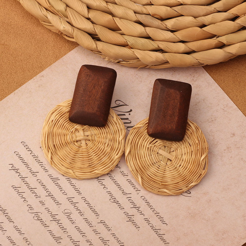 Retro Beach Vacation Bohemian Grass Rattan Woven Female Temperament Long Earrings
