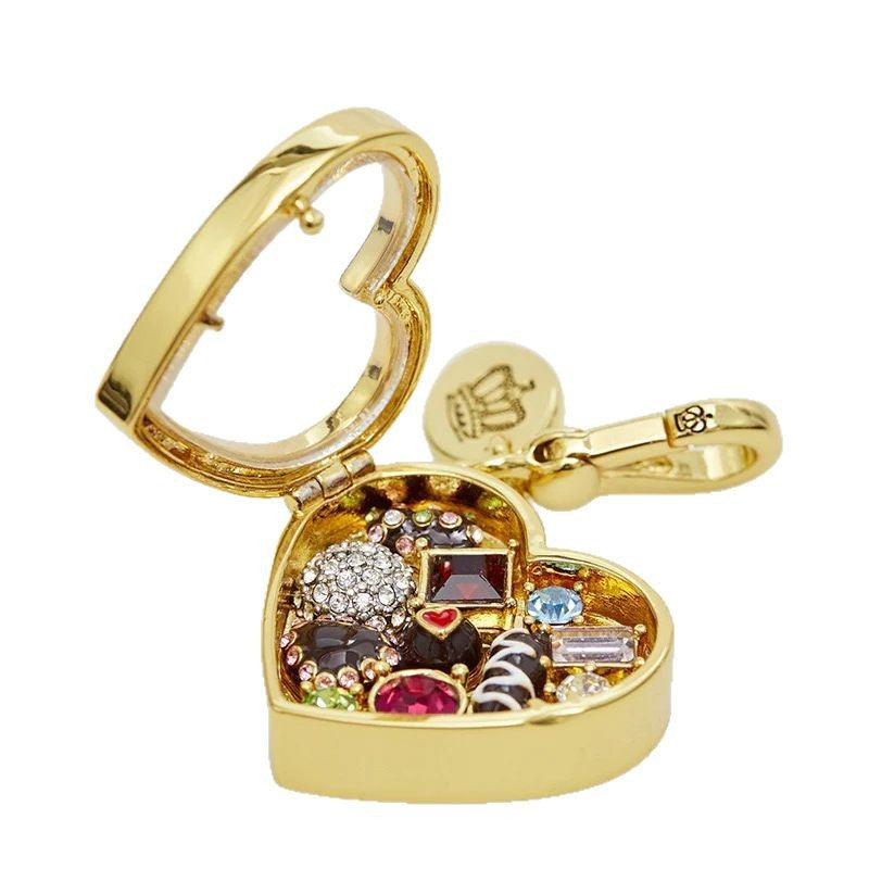 Open Close Chocolate Love Heart Storage Pendants