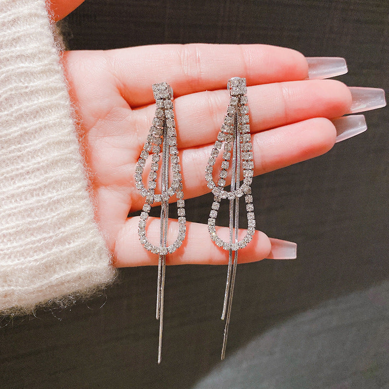 Simple Generous Design High Sense Slim Earrings