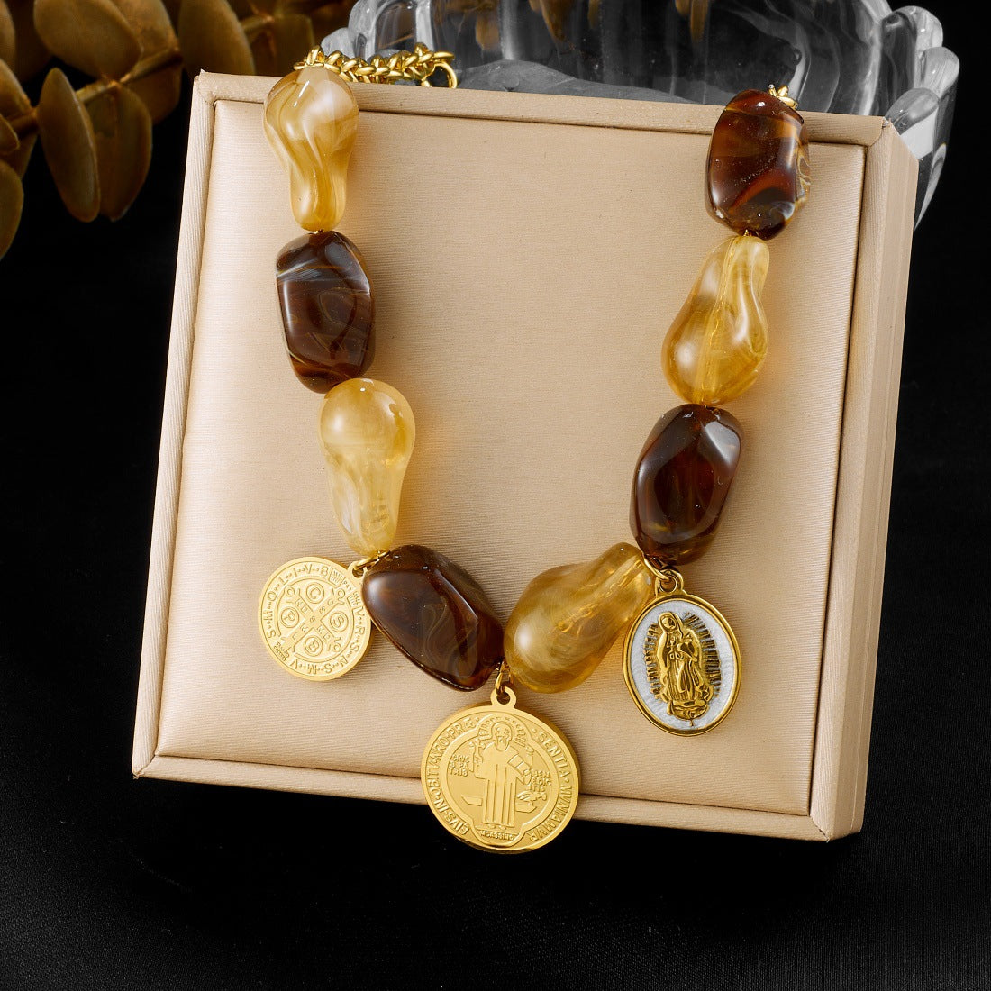 Retro Contrast Color Beaded Irregular Stitching Chain Gold-plated Jewelry Set