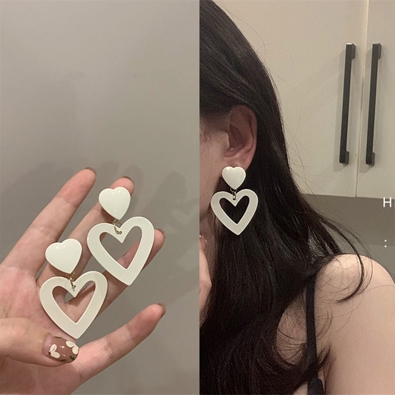 Women's Exaggerated White Big Heart Trendy High Earrings