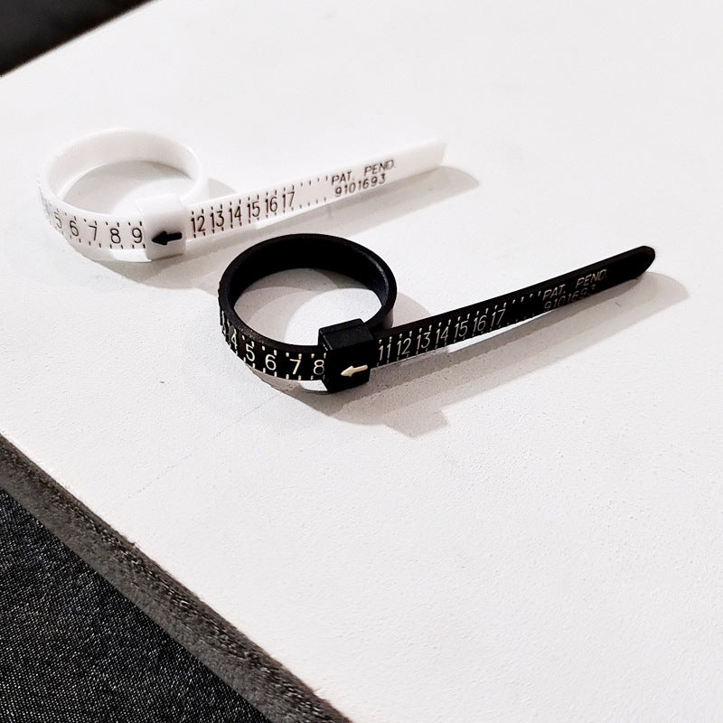 American Size Measurement With Number Finger Model Rings