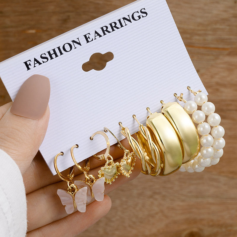 Women's Retro Gold Geometric Suit Fashion Pearl With Earrings