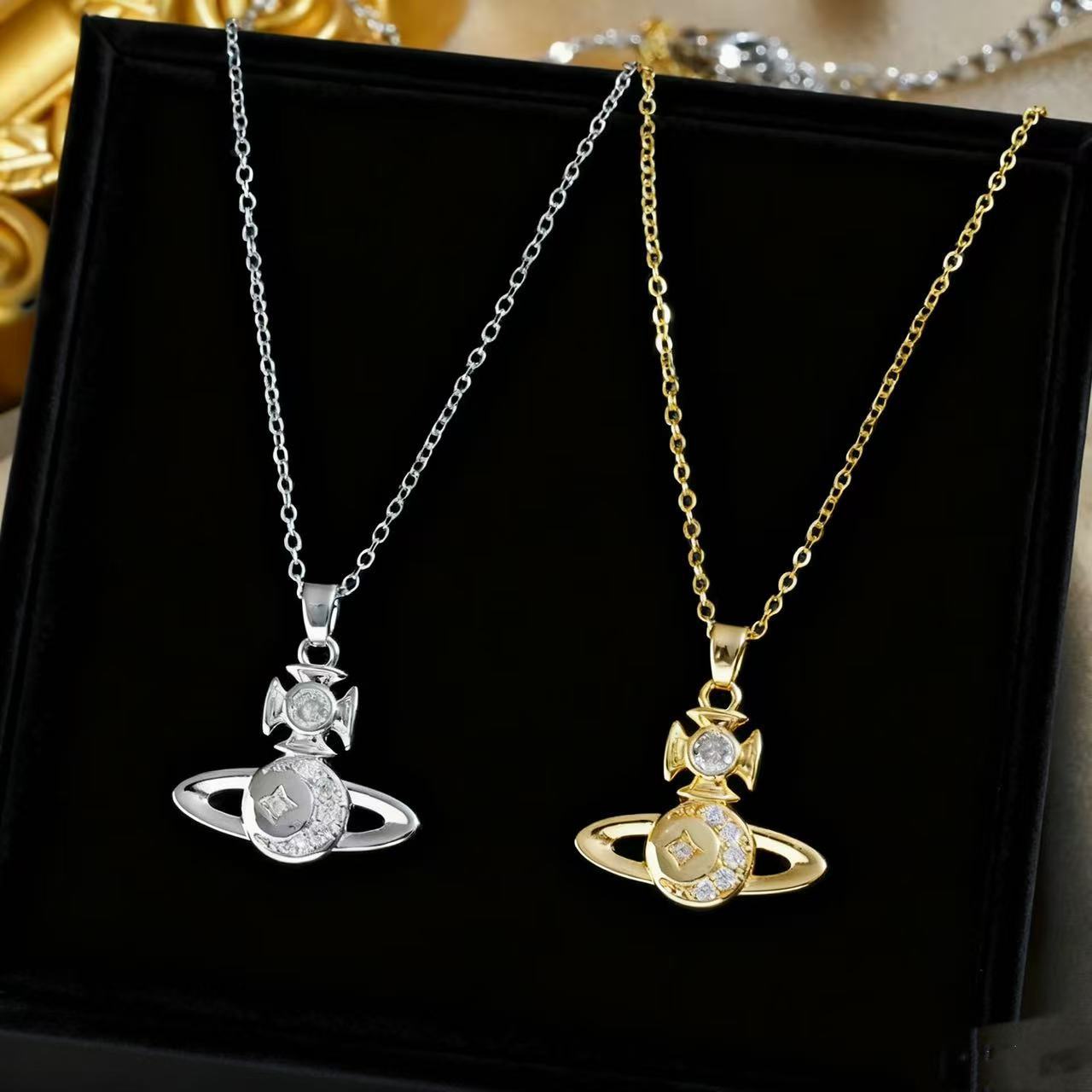 Saturn Temperament Titanium Steel Sweet Cool Diamond Necklaces