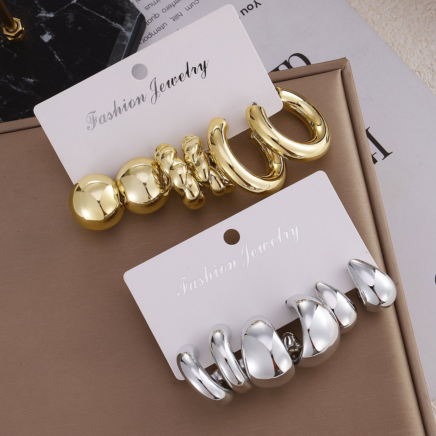 High-grade Golden Fabulous Personality Creative Twist Earrings