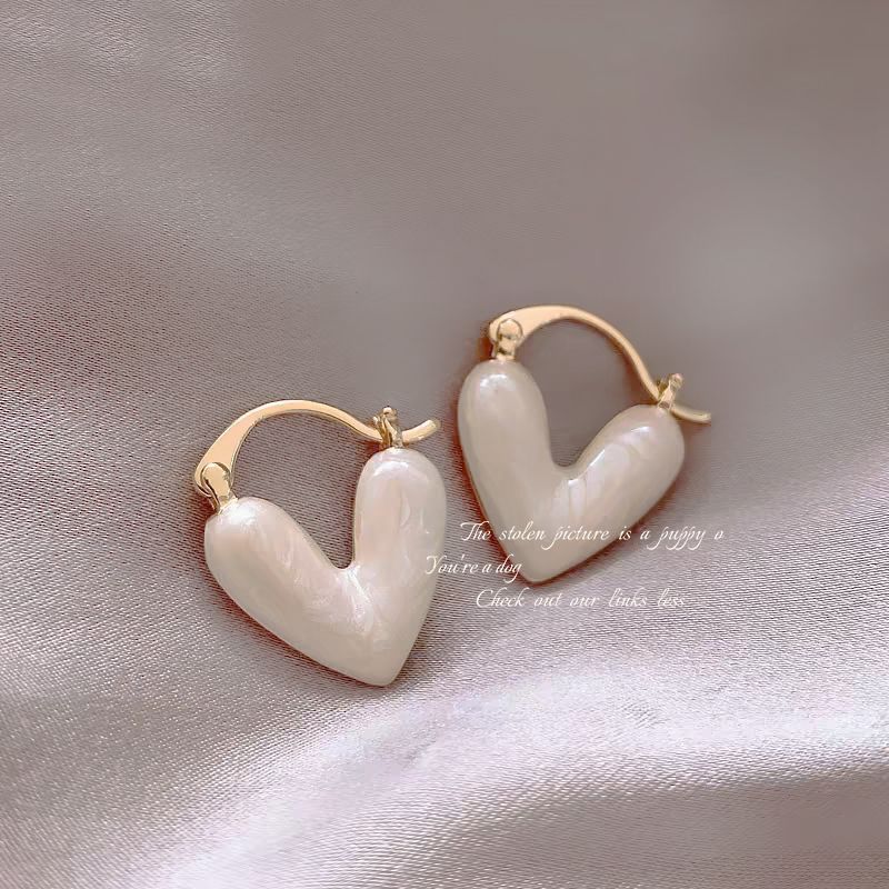 Women's Pearl Elegant High-grade White Ear Clip Earrings