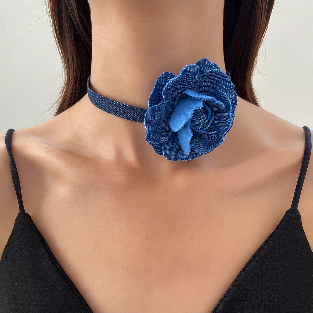 Vintage Rose Flower Exaggerated Flocking French Collar