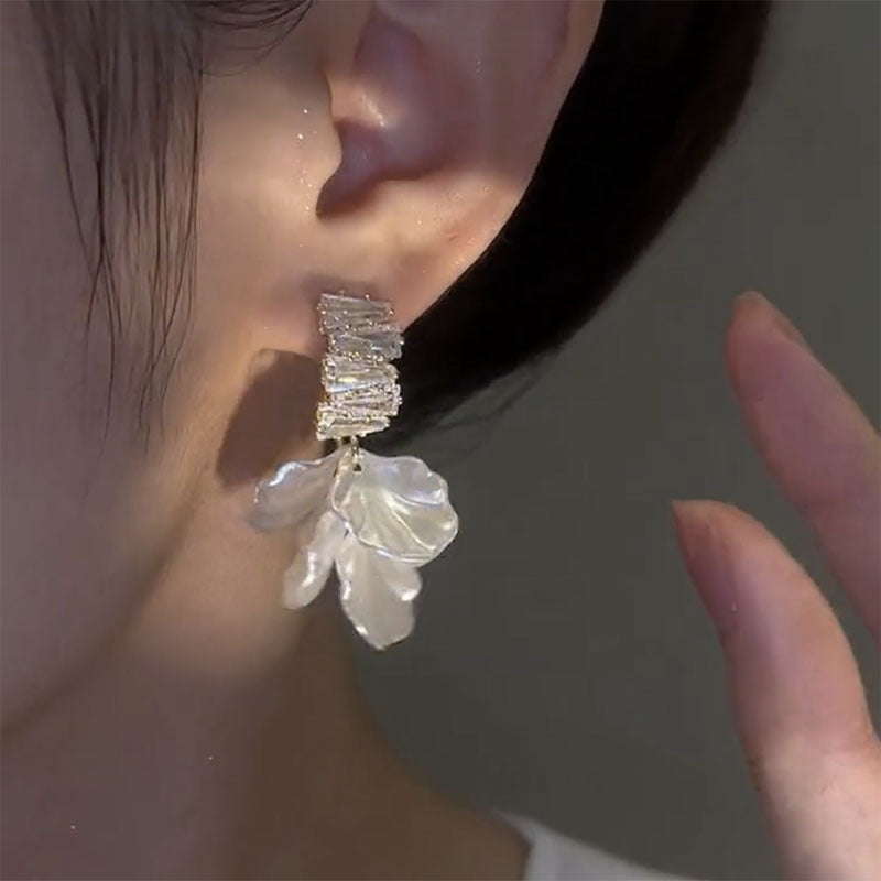 Tassel Shell Flower Niche Design Light Rings