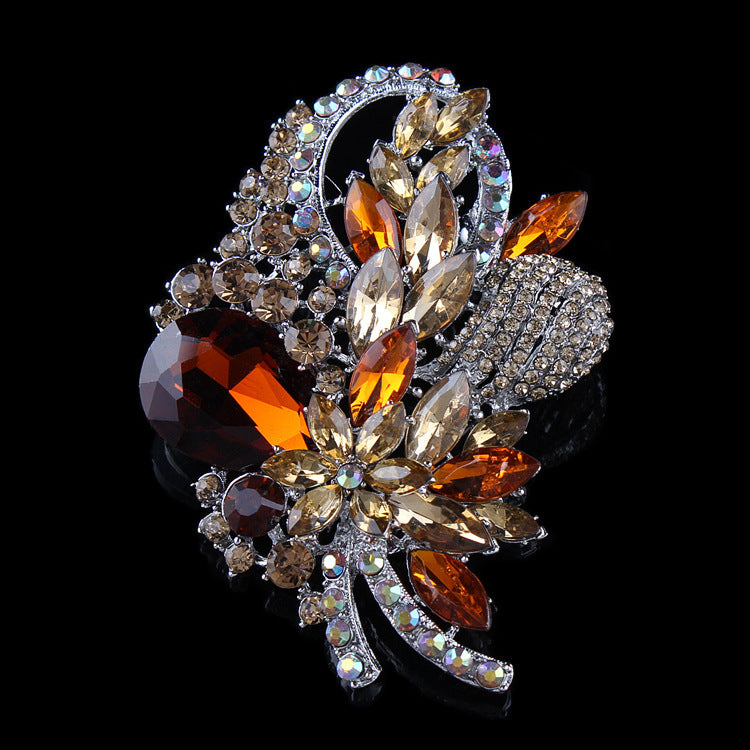 Retro Atmospheric Baroque Style Large Fashion Brooches