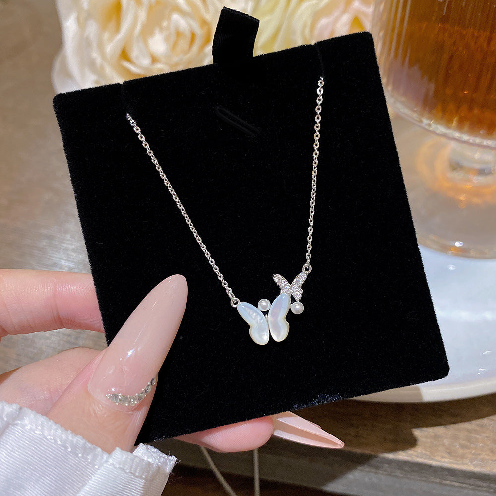 Women's Wild Butterfly Pearl Light Luxury Sweet Necklace